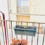 F2 En Centre-ville Avec Parking, Balcon Et Equipements Modernes - Fr-1-703-162 Apartment Amélie-les-Bains-Palalda