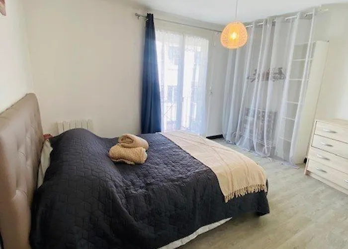 F2 En Centre-ville Avec Parking, Balcon Et Equipements Modernes - Fr-1-703-162 Amélie-les-Bains-Palalda